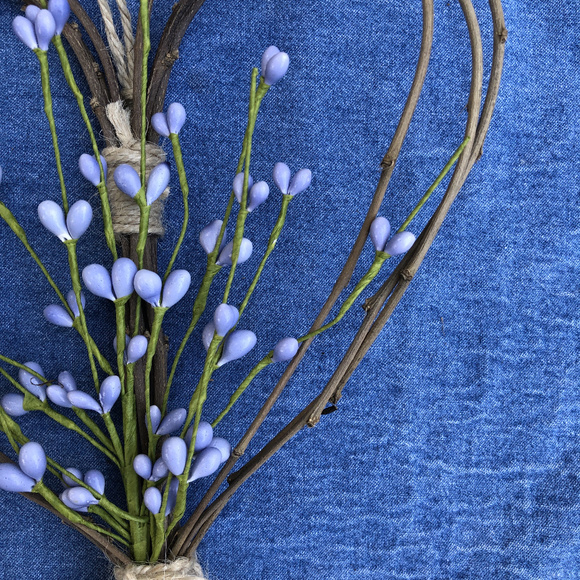 Heart twig art handmade - Picture 3 of 3